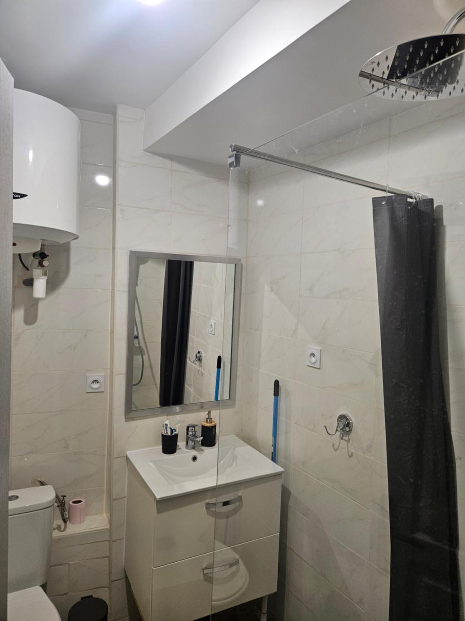 Appartement Moderne Et Sympa Beziers Exterior photo
